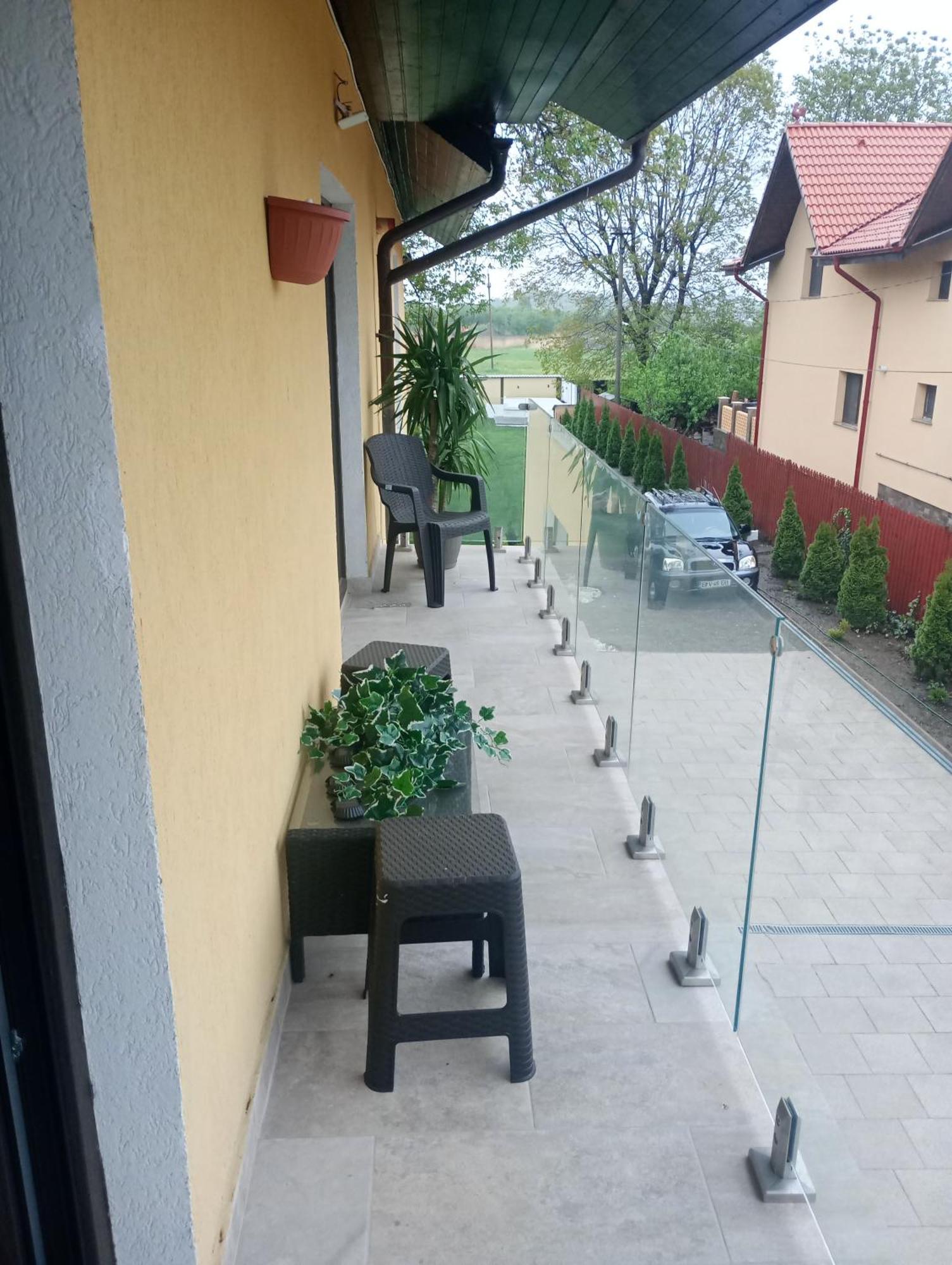 Izabella Guest House Săcele Exterior foto